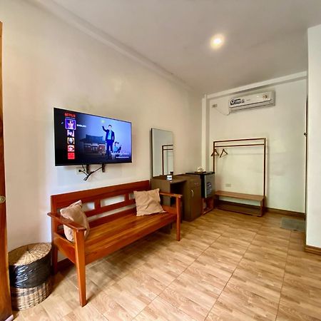White Bada Guesthouse Сикиджор Екстериор снимка