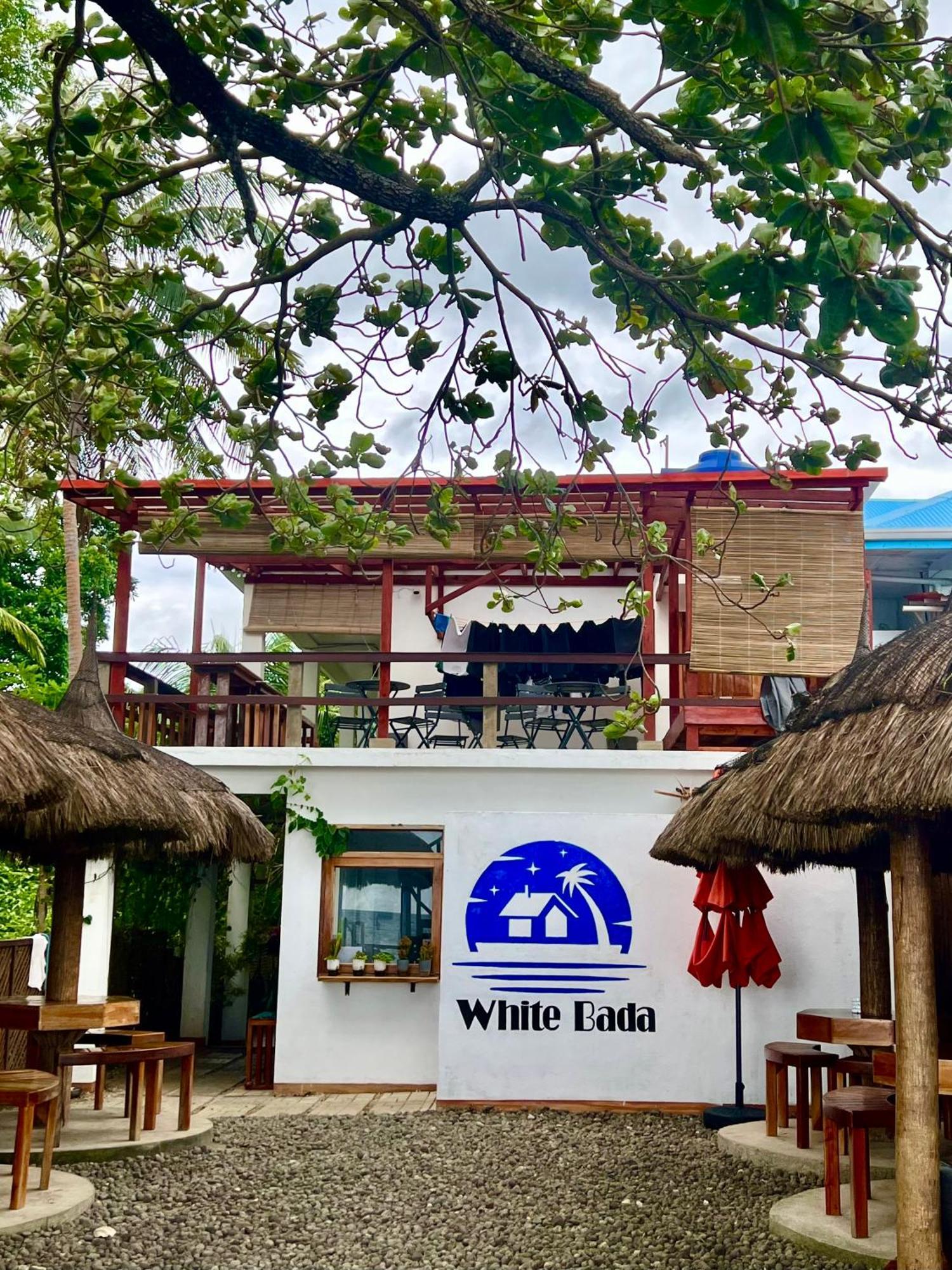 White Bada Guesthouse Сикиджор Екстериор снимка